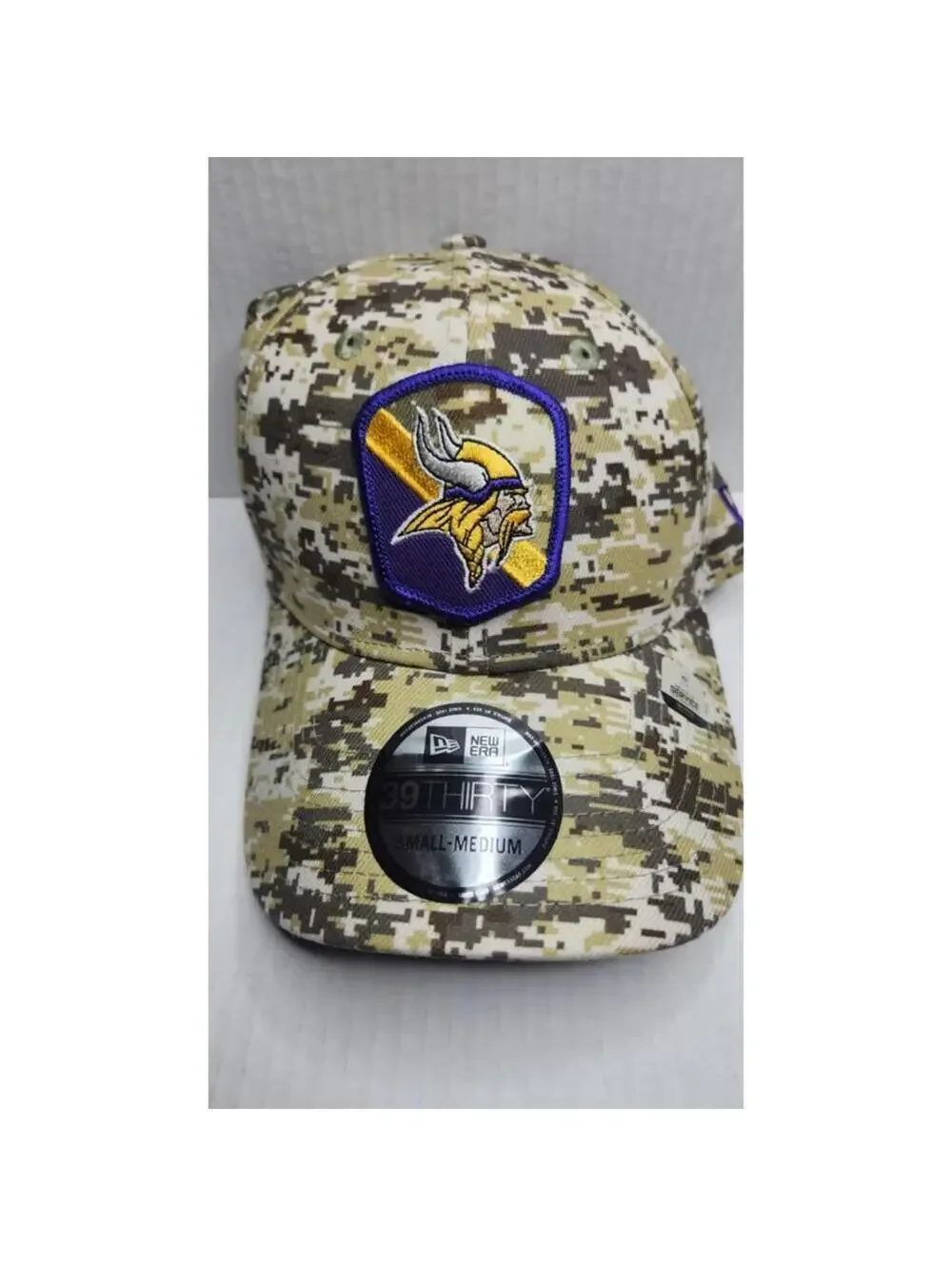 Minnesota Vikings New Era 2023 Salute To Service 39THIRTY Flex Hat Camo Size S/M - Picture 2 of 11